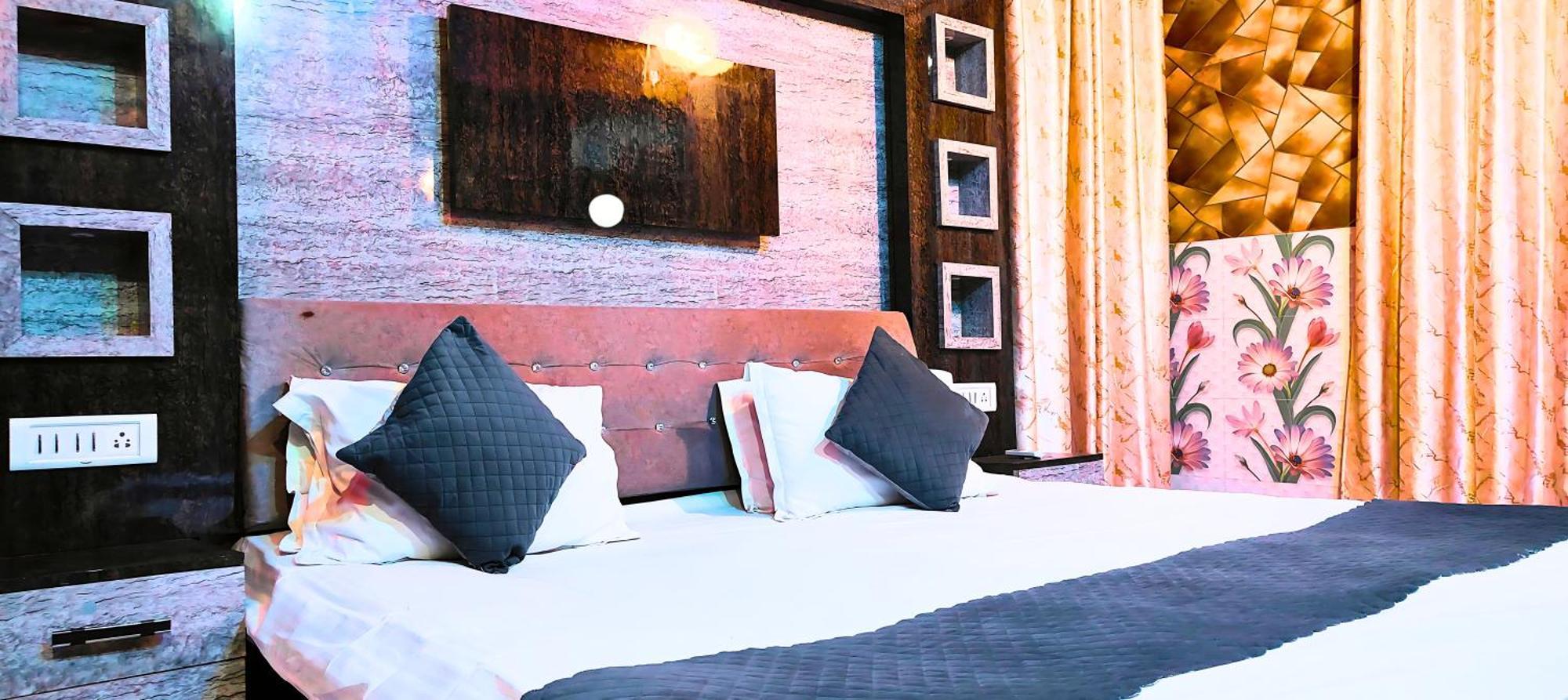 Ramayana Grand Hotel Ayodhya Dış mekan fotoğraf