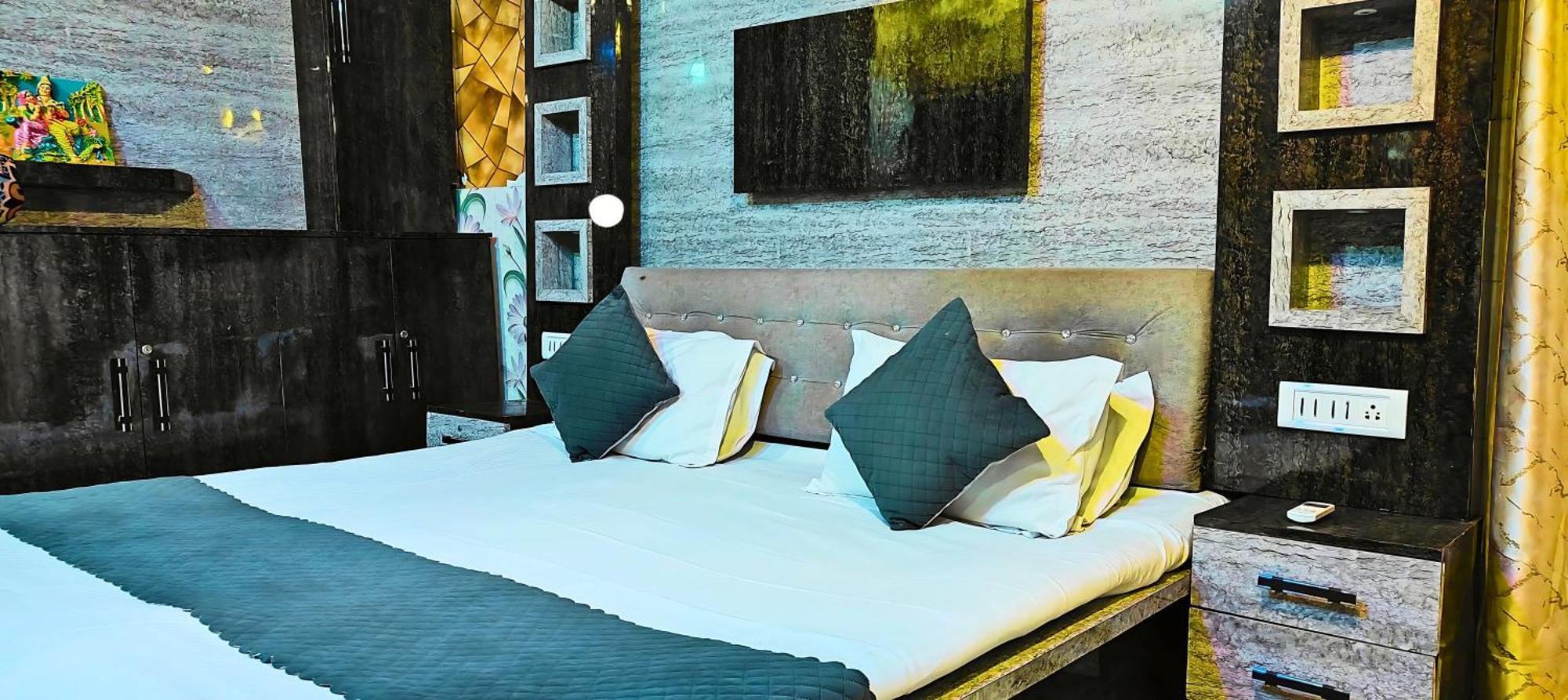 Ramayana Grand Hotel Ayodhya Dış mekan fotoğraf