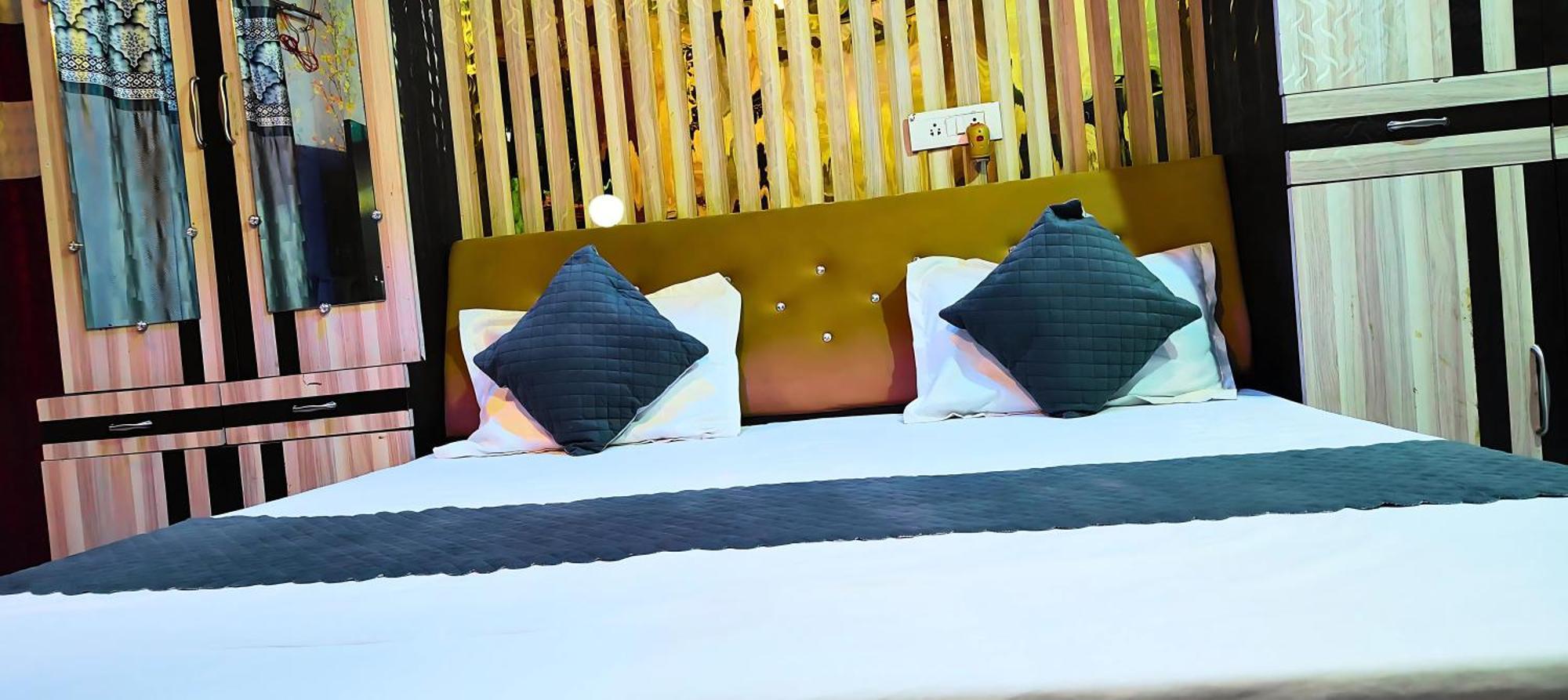 Ramayana Grand Hotel Ayodhya Dış mekan fotoğraf