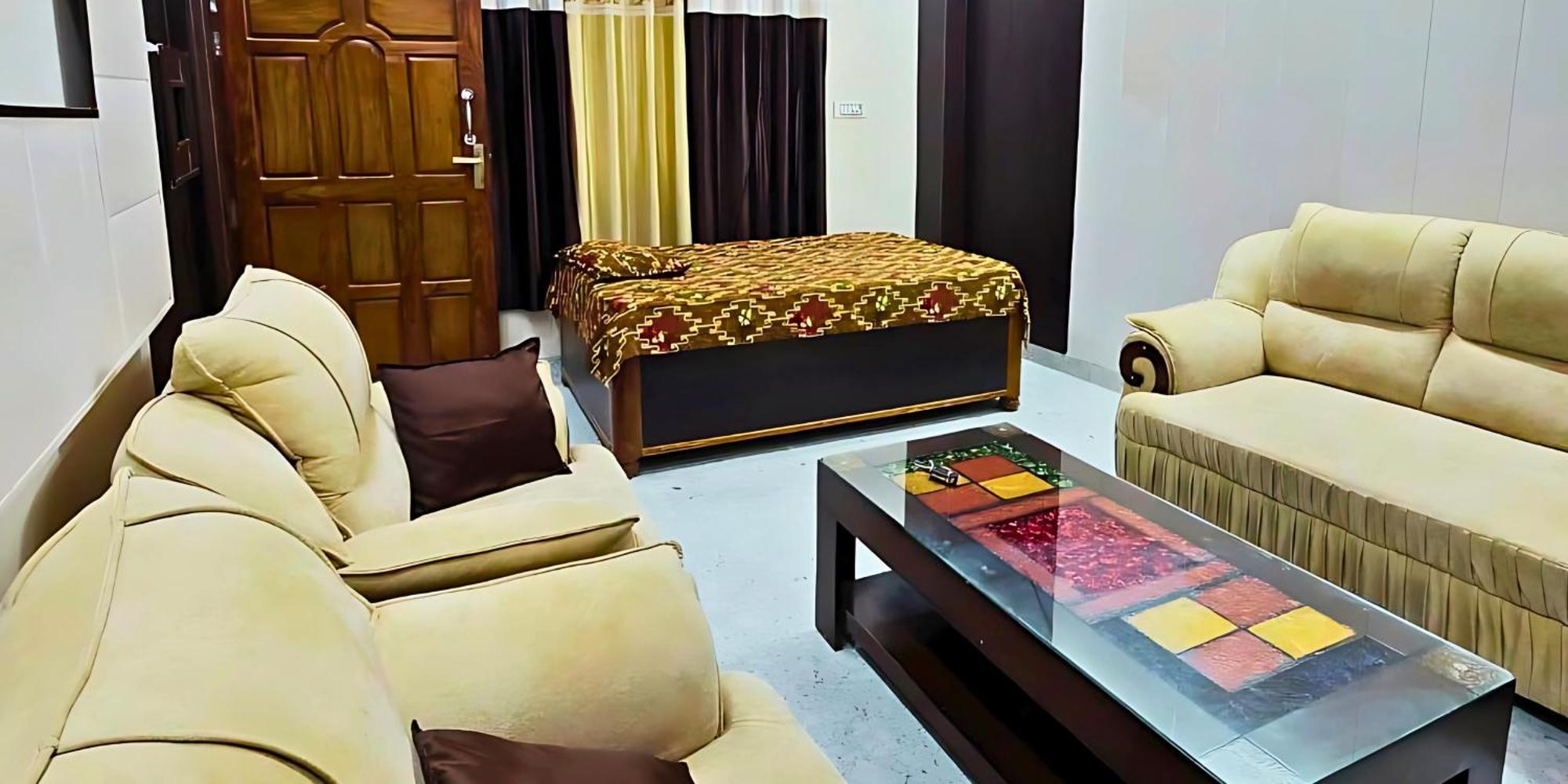 Ramayana Grand Hotel Ayodhya Dış mekan fotoğraf